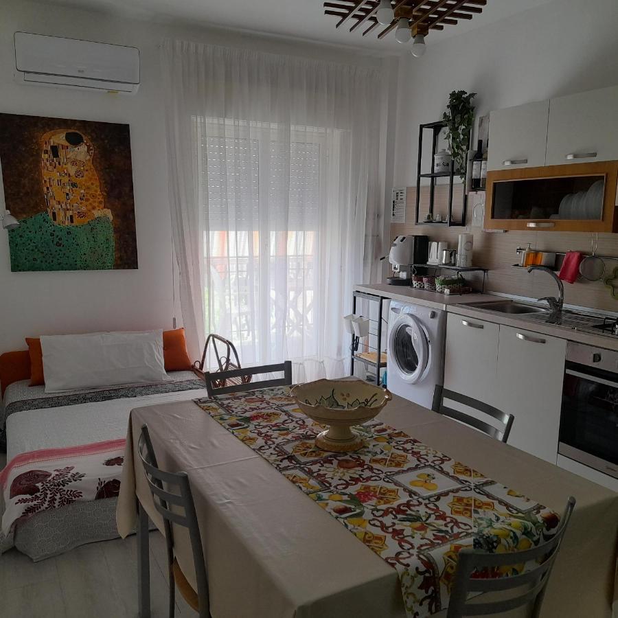 La Casa Di Giada Lägenhet Calatabiano Exteriör bild